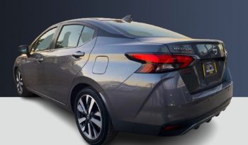 Nissan Versa Platinum 2021 lleno
