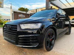 Audi Q7 2018 lleno