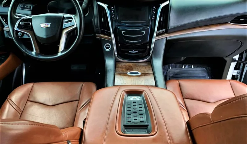 2017 Cadillac Escalade lleno