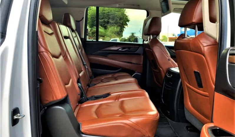 2017 Cadillac Escalade lleno