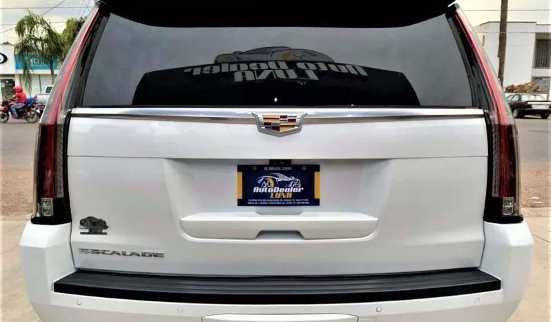 2017 Cadillac Escalade lleno