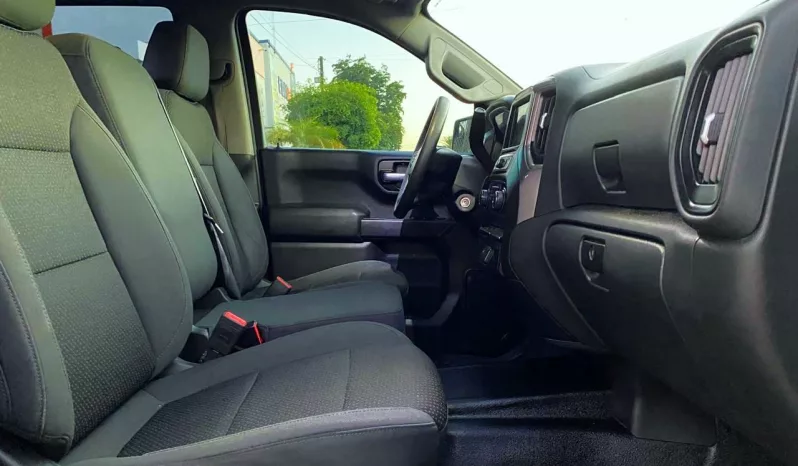 Chevrolet Silverado 2020 lleno