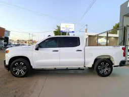 Chevrolet Silverado 2020 lleno