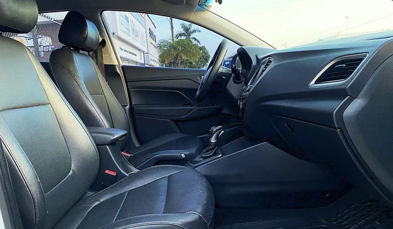 Hyundai Accent 2018 lleno