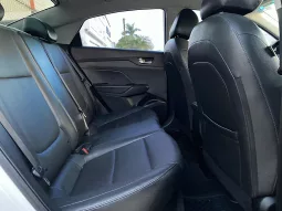 Hyundai Accent 2018 lleno