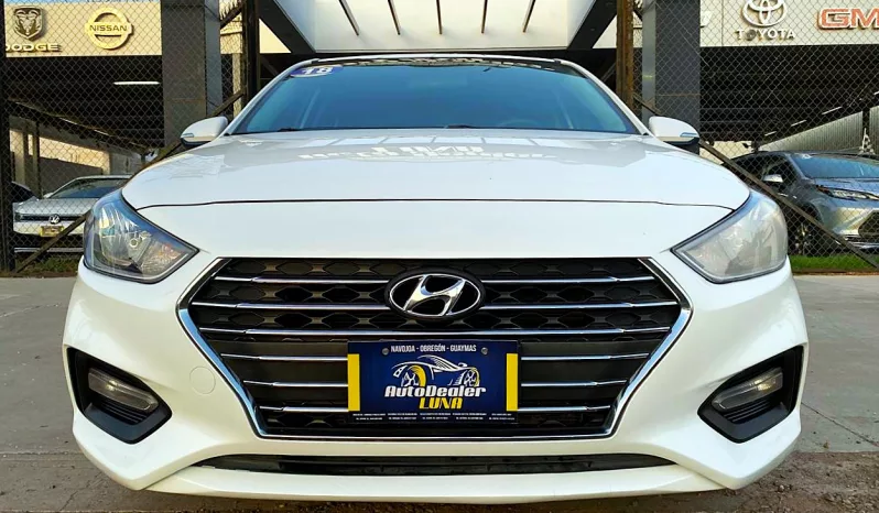 Hyundai Accent 2018 lleno