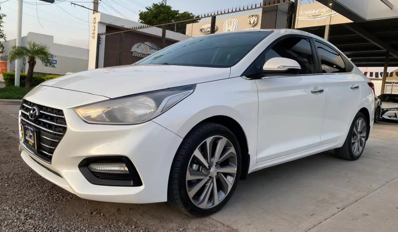 Hyundai Accent 2018 lleno