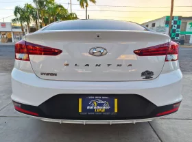 Hyundai Elantra 2020