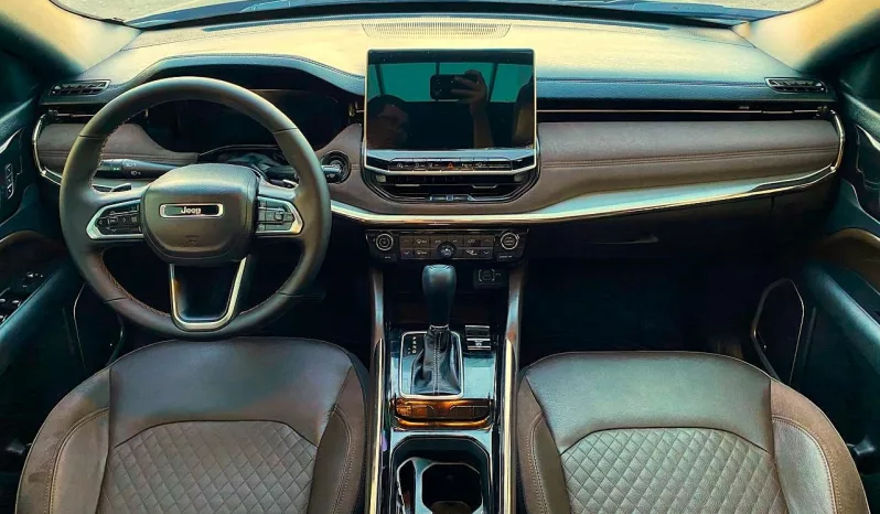 Jeep Commander 2025 lleno