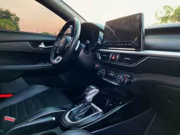 Kia Forte 2023 lleno