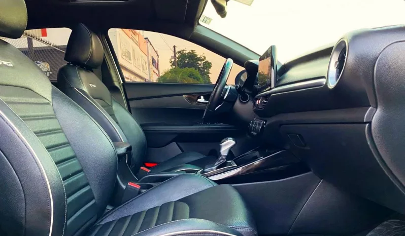 Kia Forte 2023 lleno