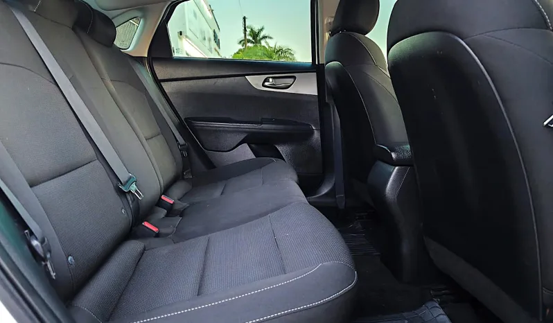 Kia Forte 2021 lleno