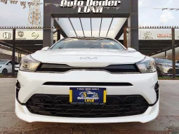 Kia Rio 2022 lleno