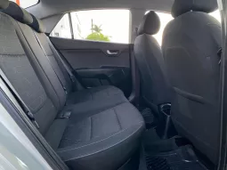 Kia Rio 2020 lleno