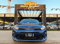 Kia Rio 2023 lleno