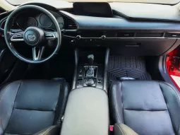 Mazda 2020 lleno