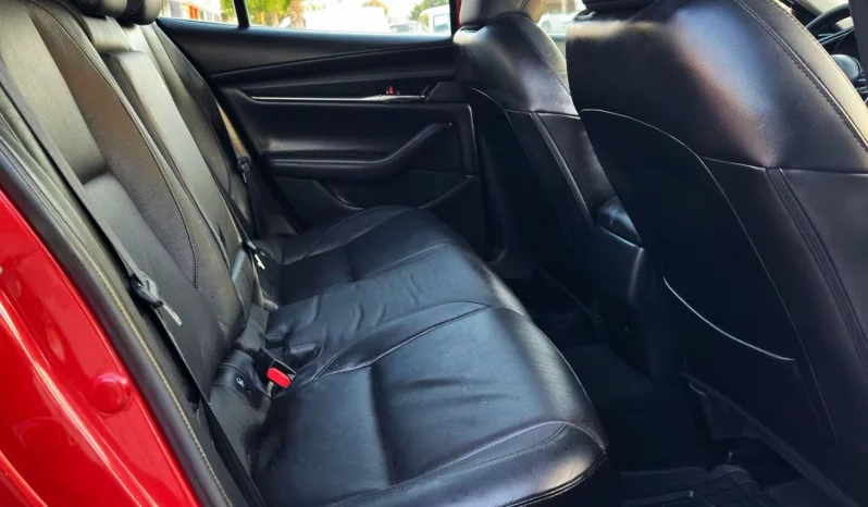 Mazda 2020 lleno