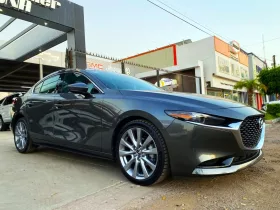 Mazda 2023