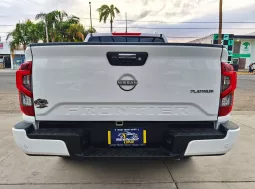 Nissan Frontier 2023 lleno