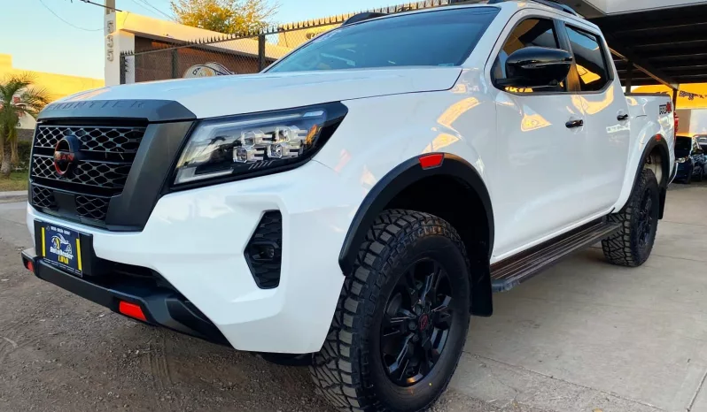 Nissan Frontier 2023 lleno