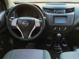 Nissan NP-300 2018 lleno