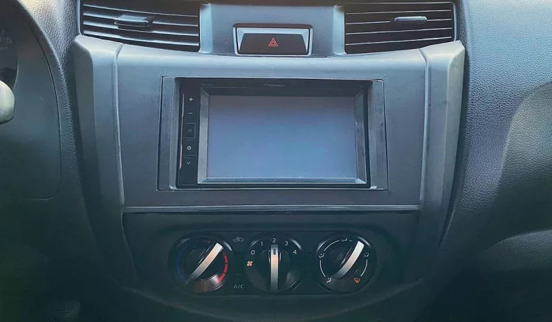 Nissan NP-300 2018 lleno