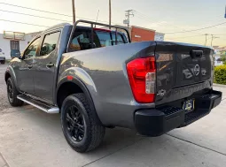Nissan Frontier 2023 lleno