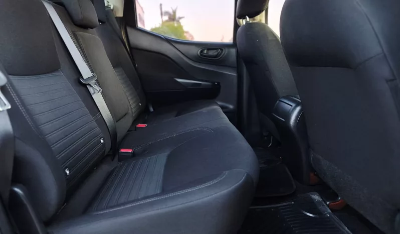 Nissan Frontier 2023 lleno