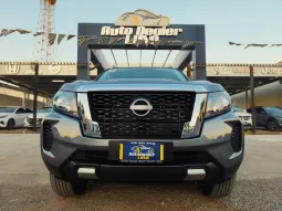 Nissan Frontier 2023 lleno