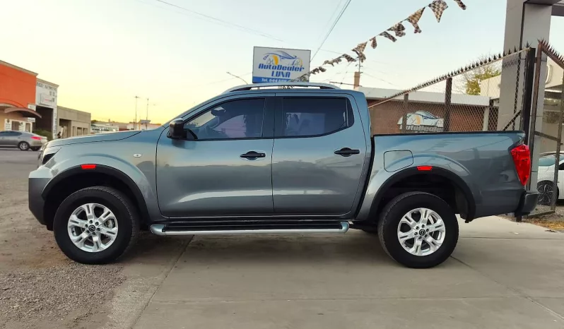 Nissan Frontier 2023 lleno