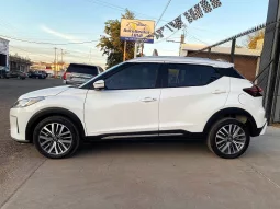 Nissan Kicks 2023 lleno