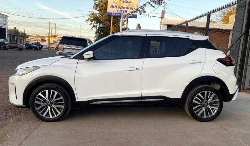 Nissan Kicks 2023 lleno