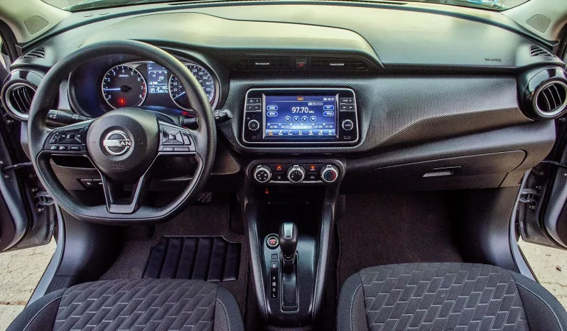 Nissan Kicks 2023 lleno