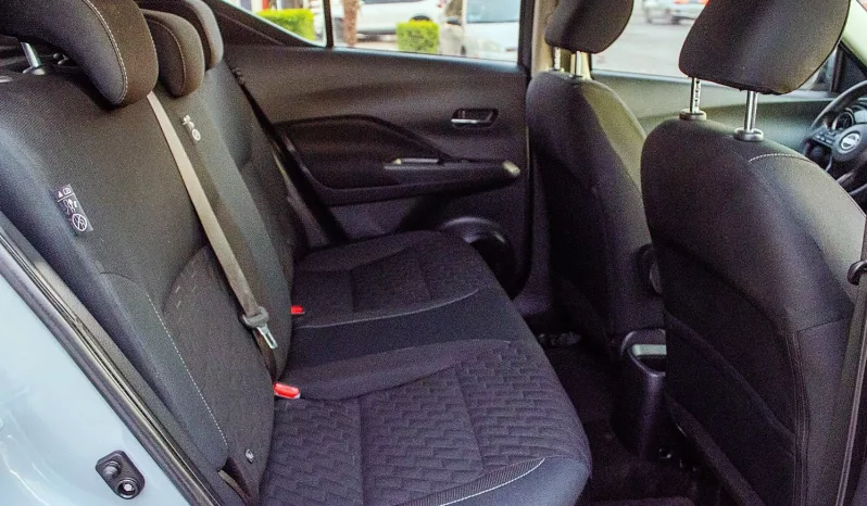 Nissan Kicks 2023 lleno