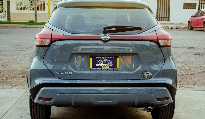 Nissan Kicks 2023 lleno