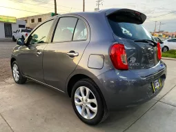 Nissan March 2018 lleno