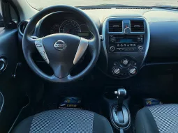 Nissan March 2020 lleno