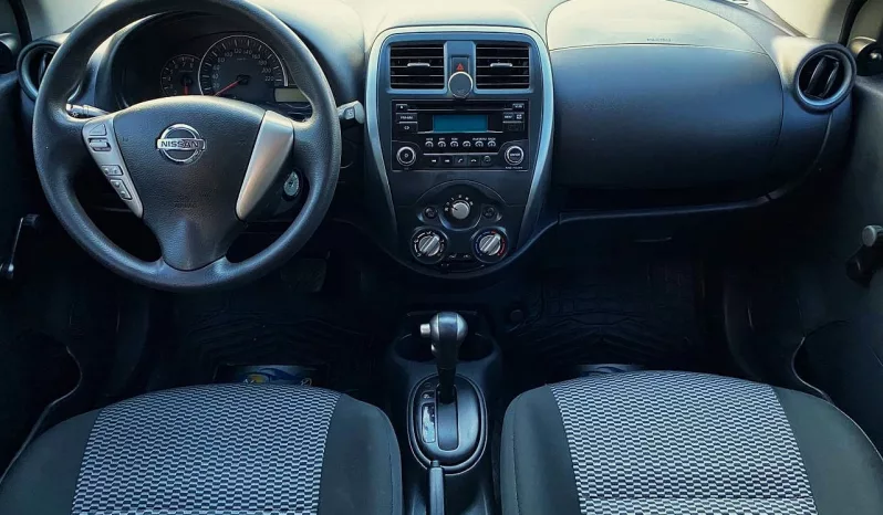 Nissan March 2020 lleno