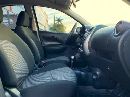 Nissan March 2020 lleno