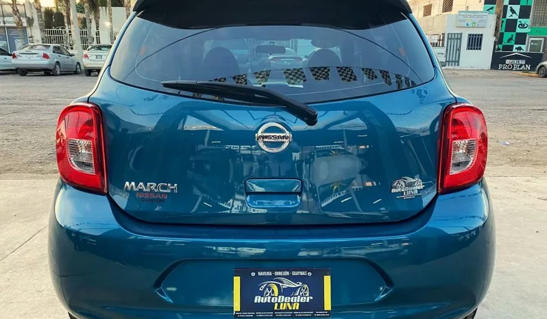 Nissan March 2020 lleno