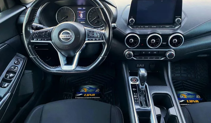 Nissan Sentra 2021 lleno