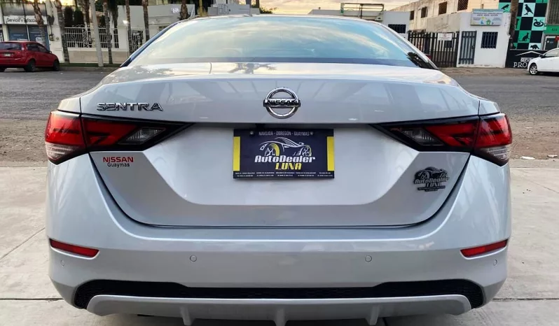 Nissan Sentra 2021 lleno