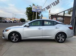 Nissan Sentra 2021 lleno