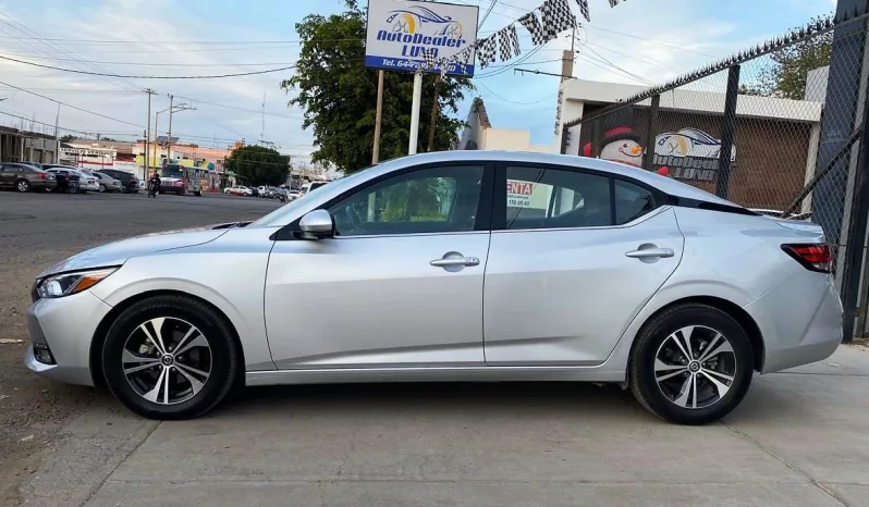 Nissan Sentra 2021 lleno
