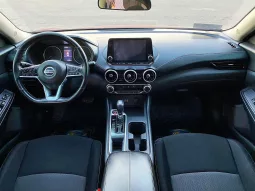Nissan Sentra 2021 lleno