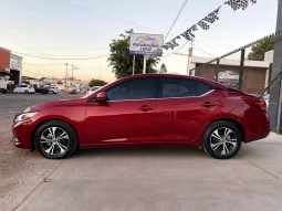 Nissan Sentra 2021 lleno