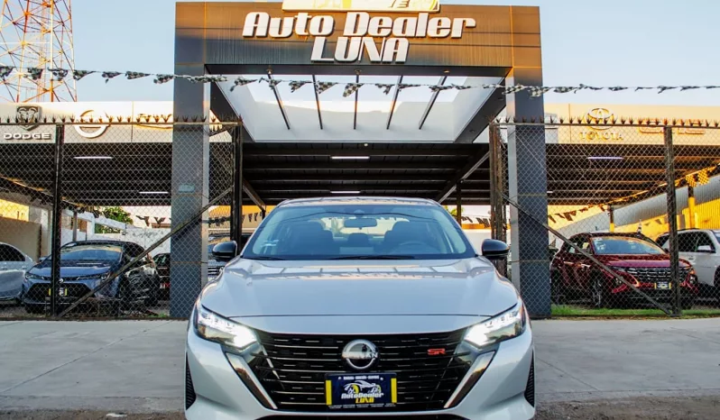 Nissan Sentra 2024 lleno