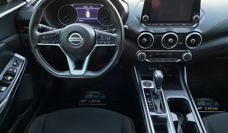 Nissan Sentra 2023 lleno