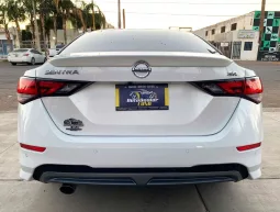 Nissan Sentra 2023 lleno