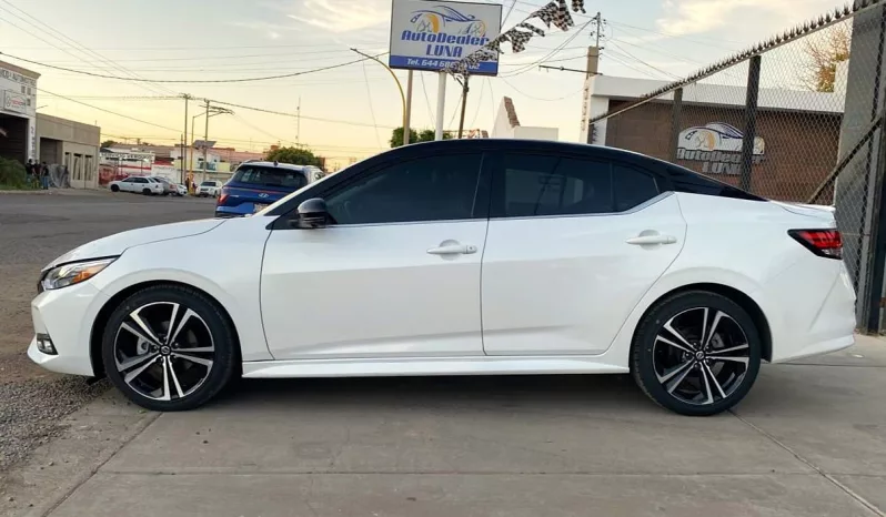 Nissan Sentra 2023 lleno